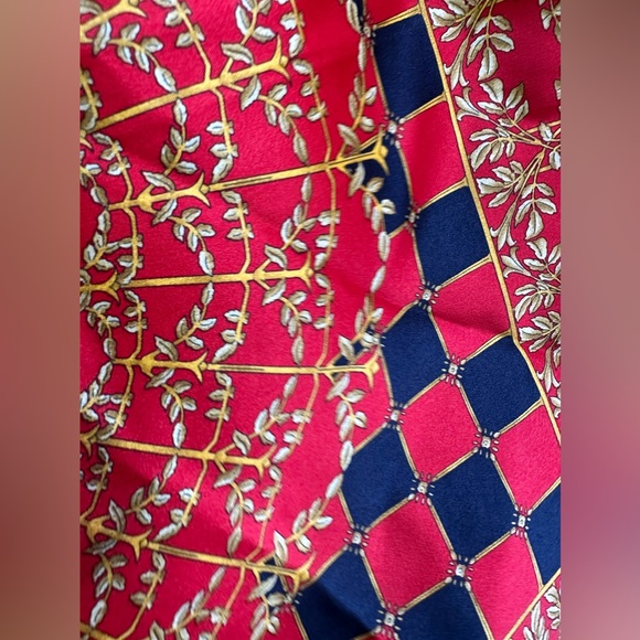 Genuine vintage LANVIN geometrical red gold silk scarf square - Picture 7 of 15